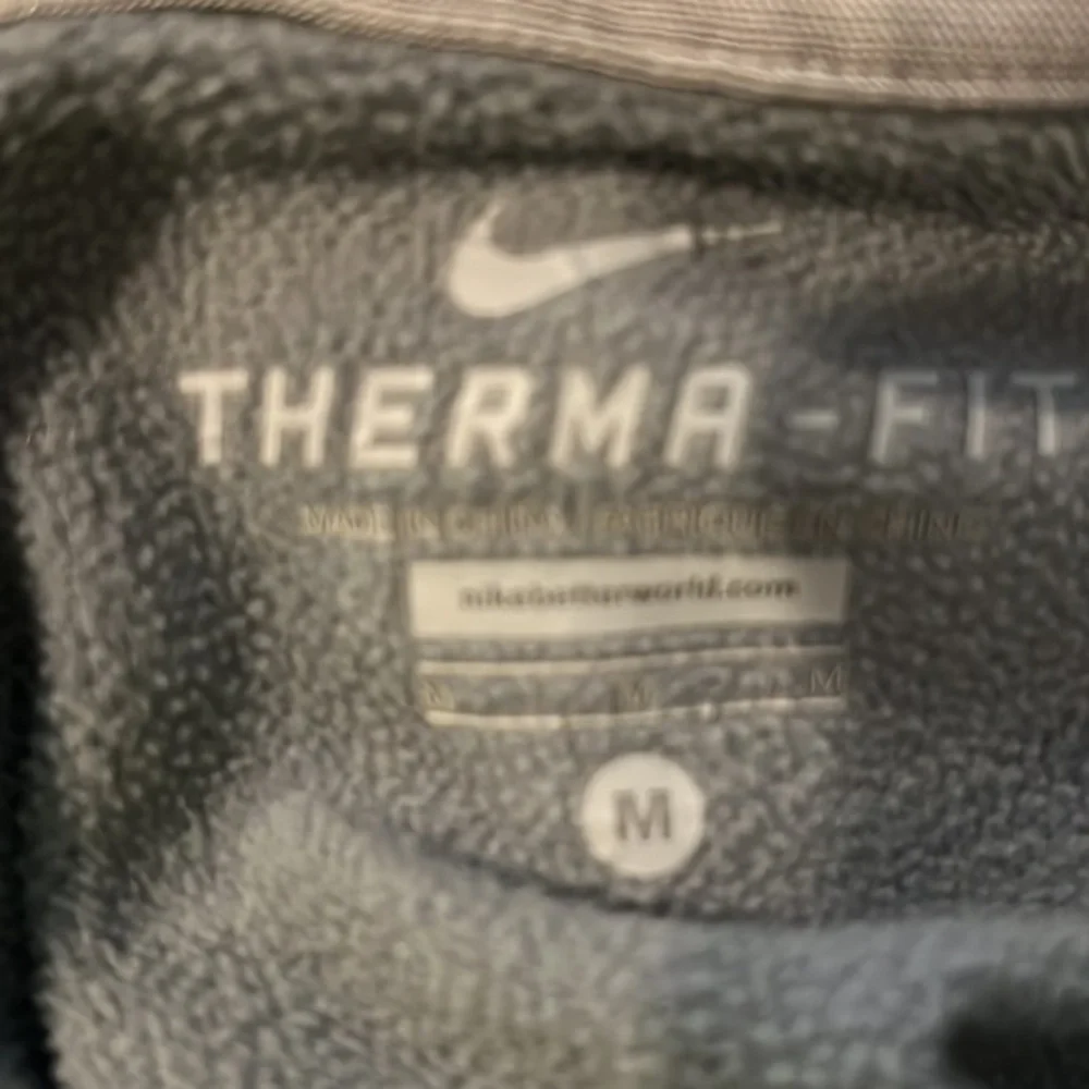 Nike - Therma-Fit Hoodie -‎ Size M